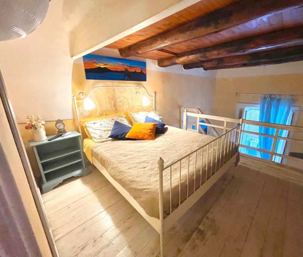 נאפולי Bella Mbriana Rooms מראה חיצוני תמונה