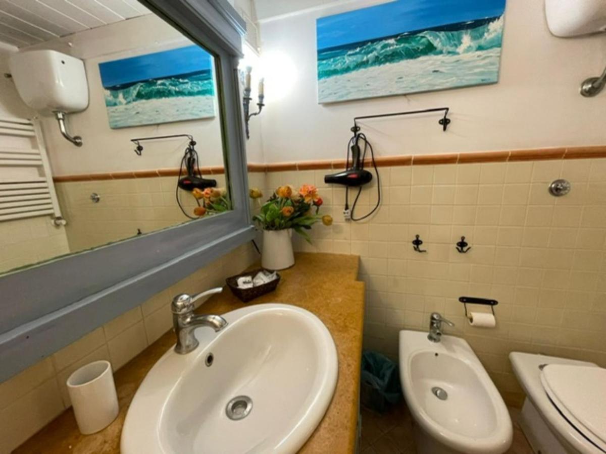 נאפולי Bella Mbriana Rooms מראה חיצוני תמונה